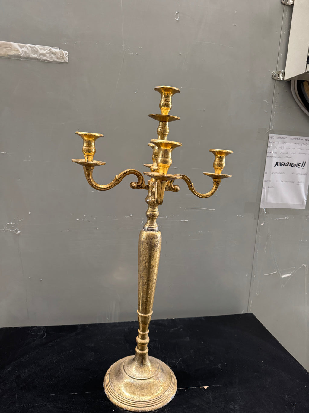 Candelabro 5 braccia oro – in metallo, H80 cm D32 cm – stile elegante classico - Usato