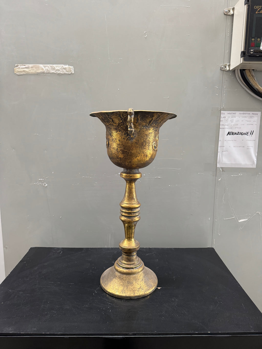 Coppa decorativa gigante oro – H70 cm D33 cm – stile elegante classico - Usato