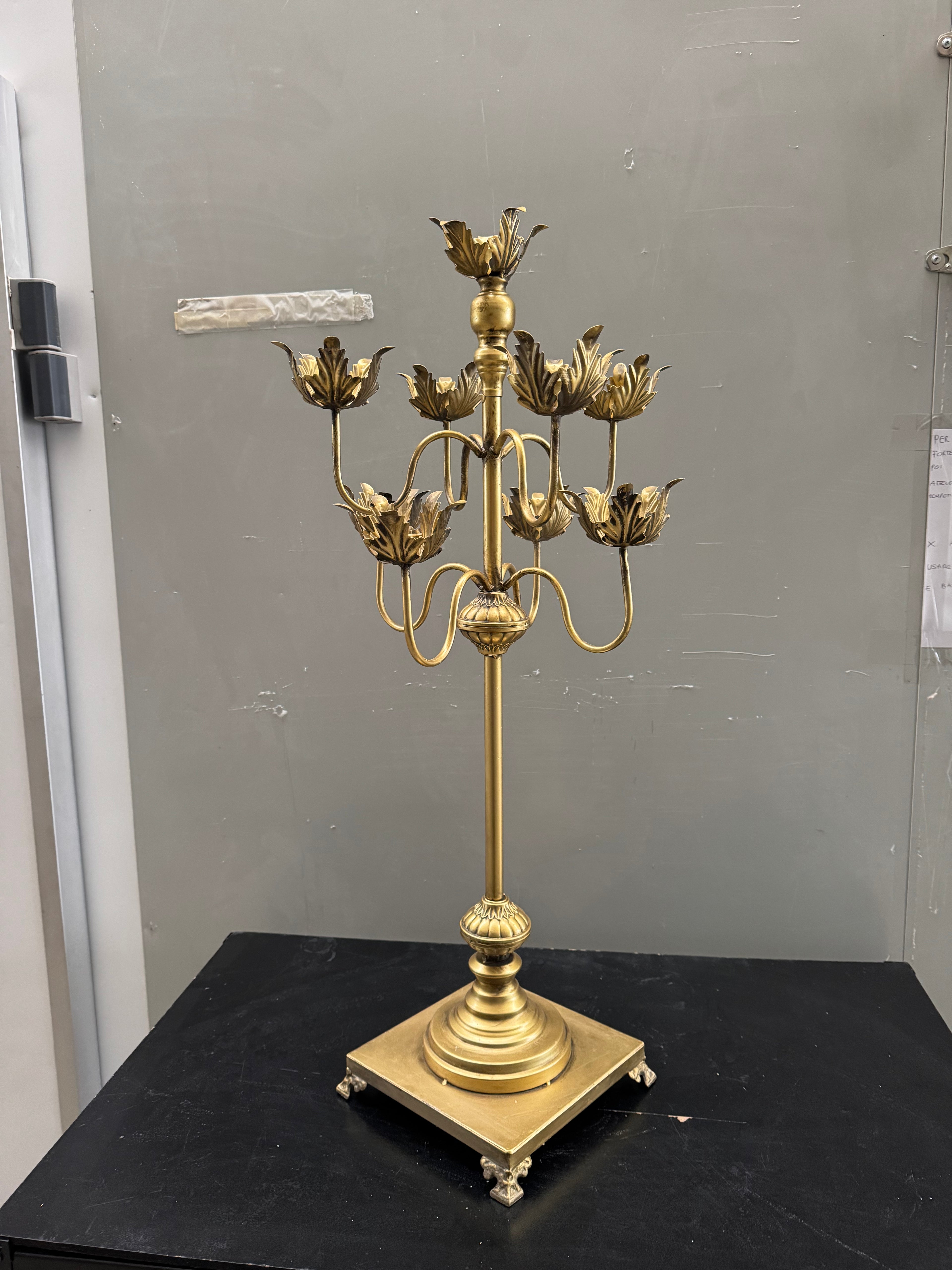 Candelabro 9 braccia dorato con decori – H95 cm D43 cm - Usato