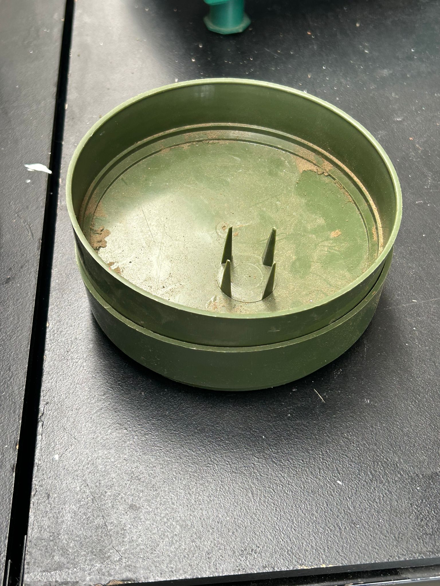 Set ciotole portaspugna varie forme e dimensioni – usato