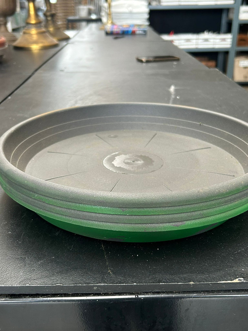 Sottovaso tondo  – Ø32 cm H5 cm – usato