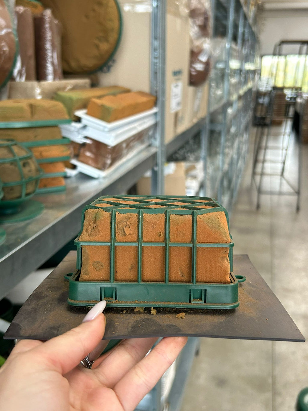 Base magnetica per spugna floreale - 5,5×17×17 cm - usato