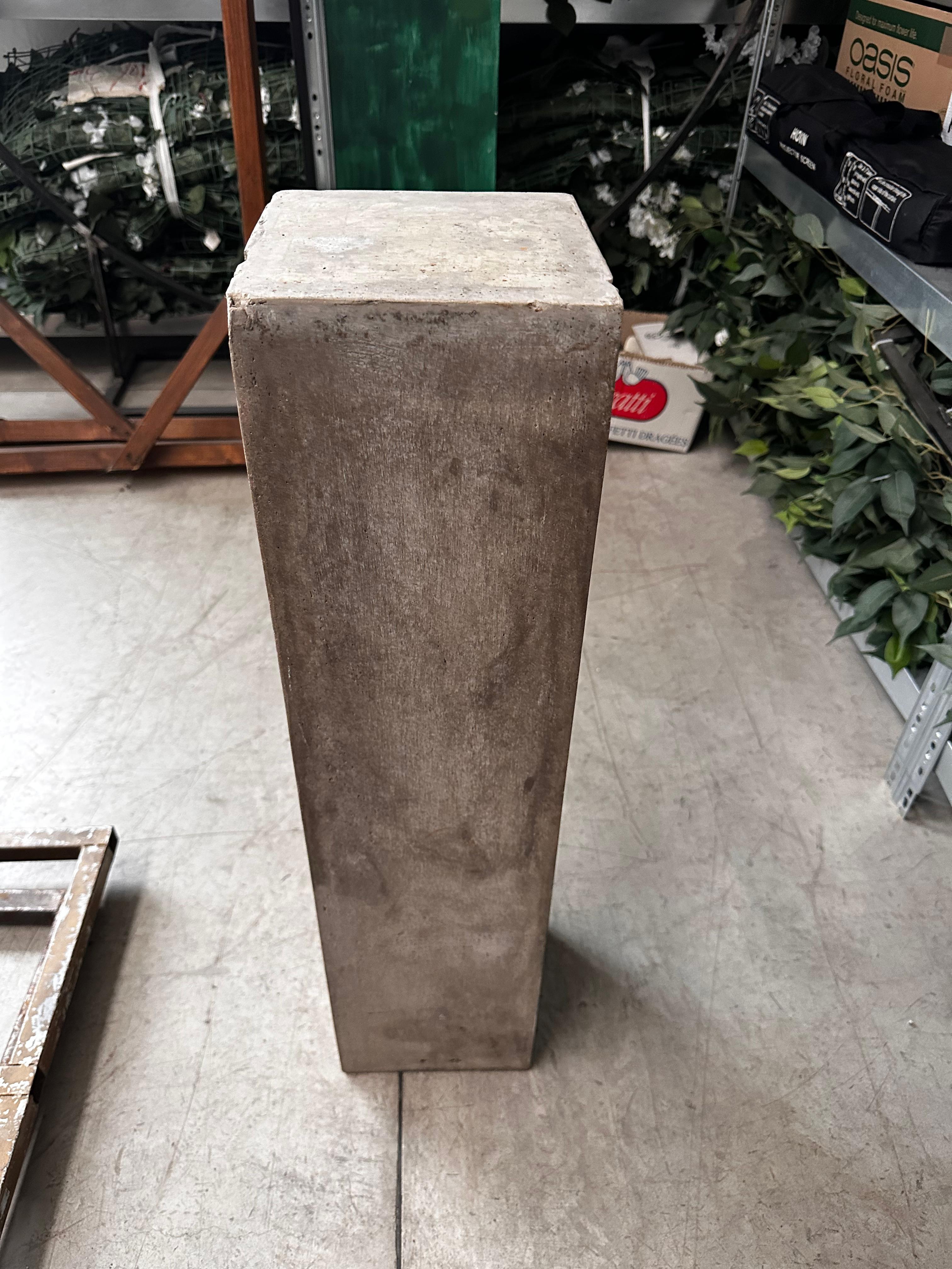 Pilastro / Alzata in cemento – H81 cm Base 20 cm – usato