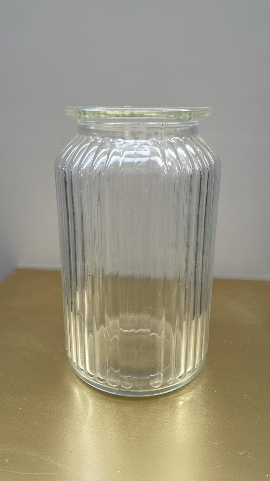 Vaso in vetro trasparente rigato – H18,5 cm D9 cm – usato