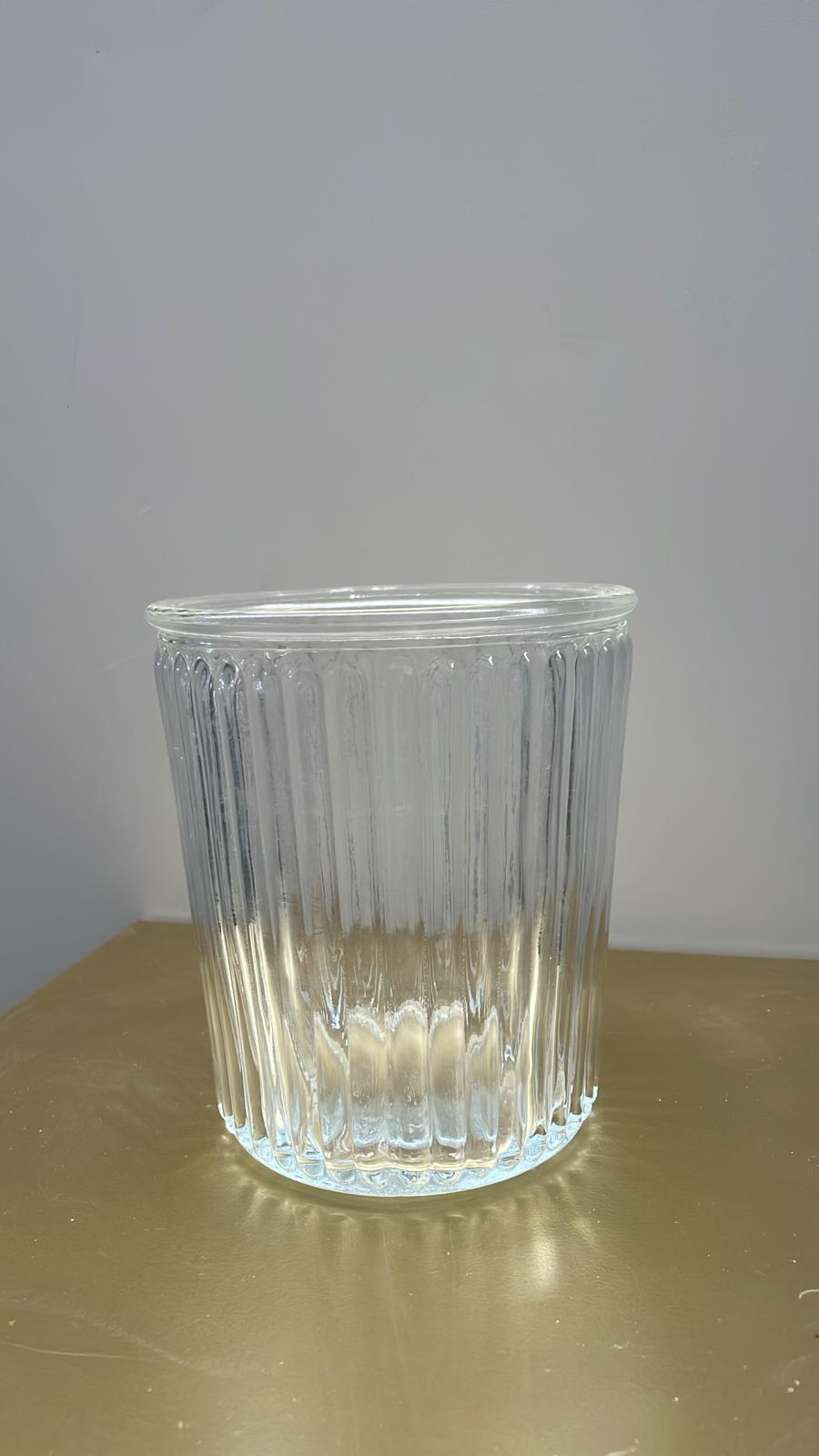 Vaso in vetro trasparente rigato – H15 cm D13,5 cm – usato