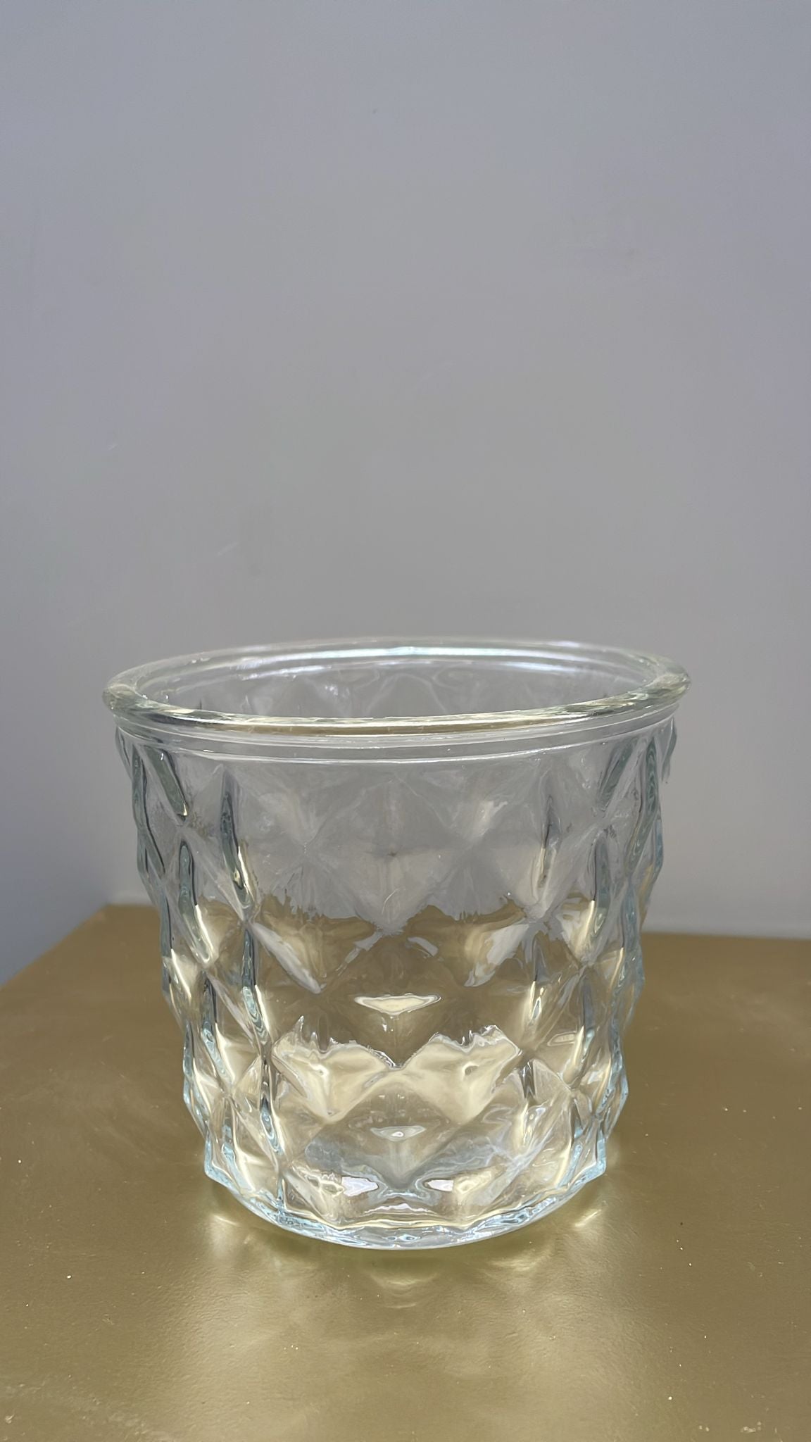 Vaso in vetro trasparente lavorato – H12 cm D13,5 cm - usato