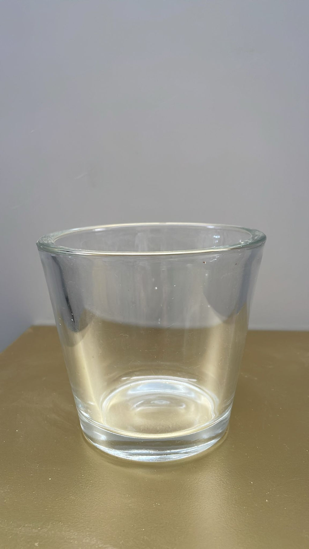Vaso in vetro trasparente liscio – H11 cm D12 cm – usato