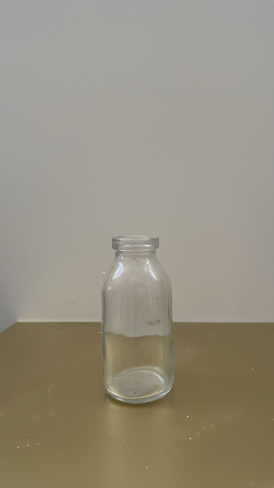 Mini bottiglietta in vetro trasparente – H10,5 cm D4 cm – usato