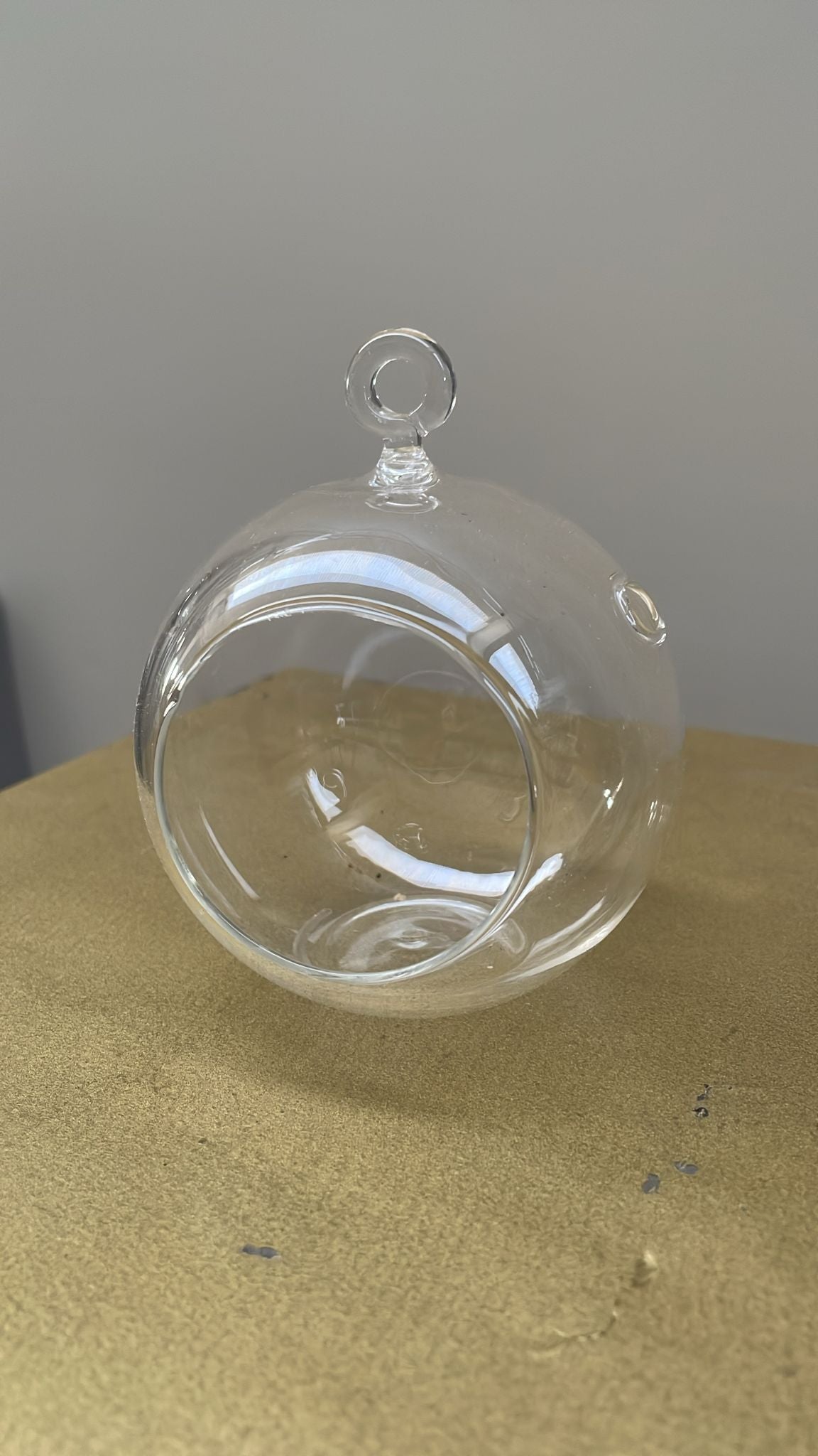 Sfera da appendere in vetro trasparente piccola – H13 D5,5 Circonferenza 22 cm – usato