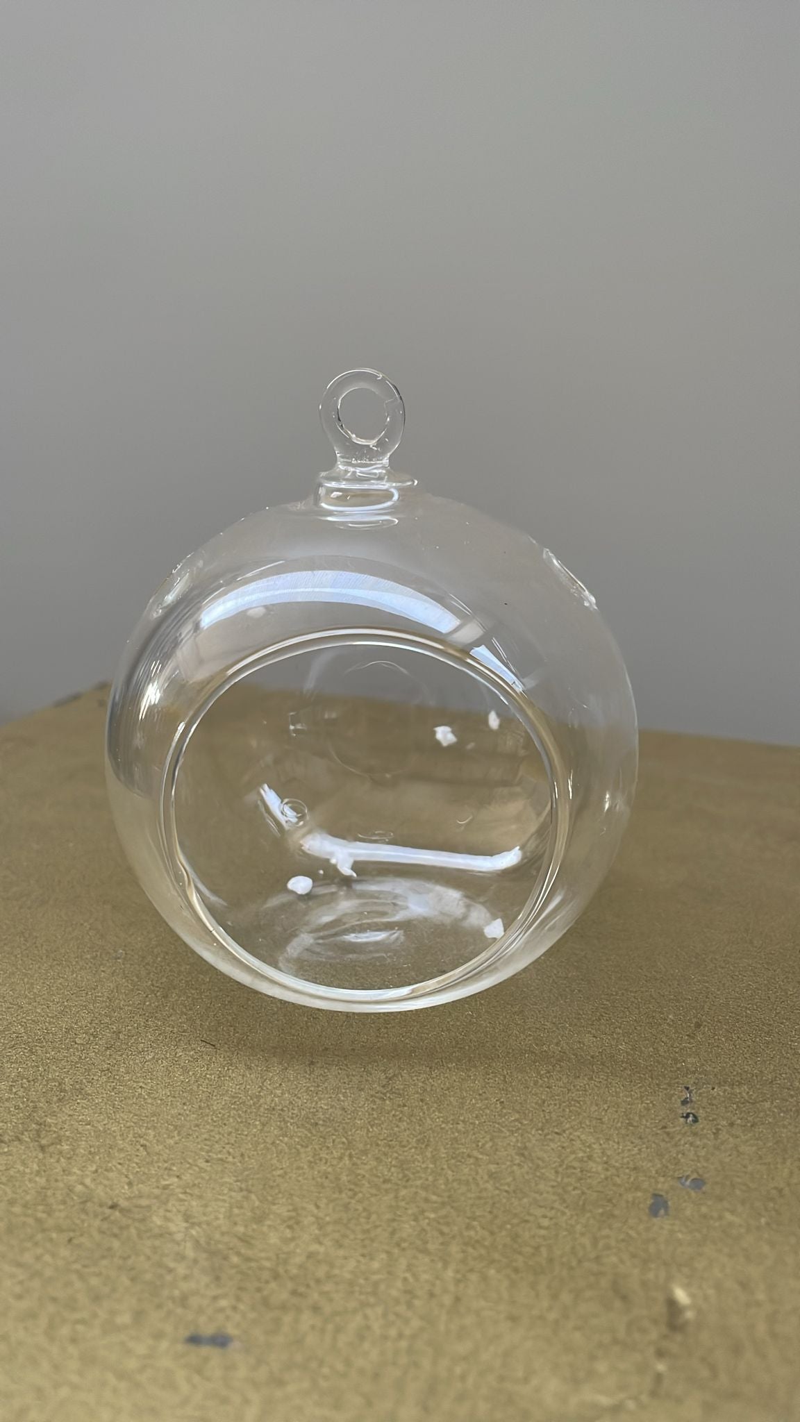 Sfera da appendere in vetro trasparente media – D5cm H11,5 cm Circonferenza 20cm – usato