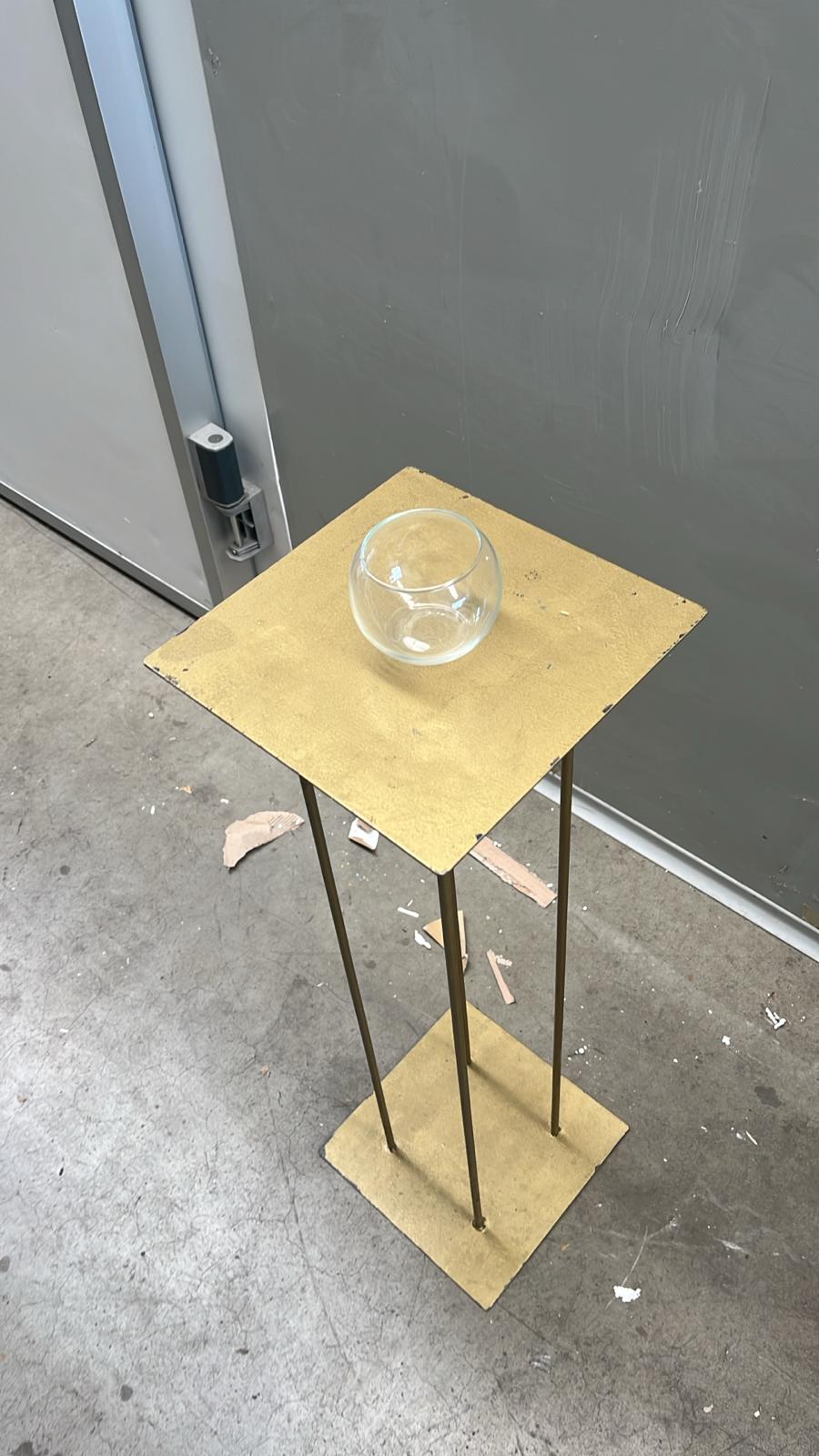 F - Vasetto sfera  in vetro trasparente – H7 cm D9.5cm – usato