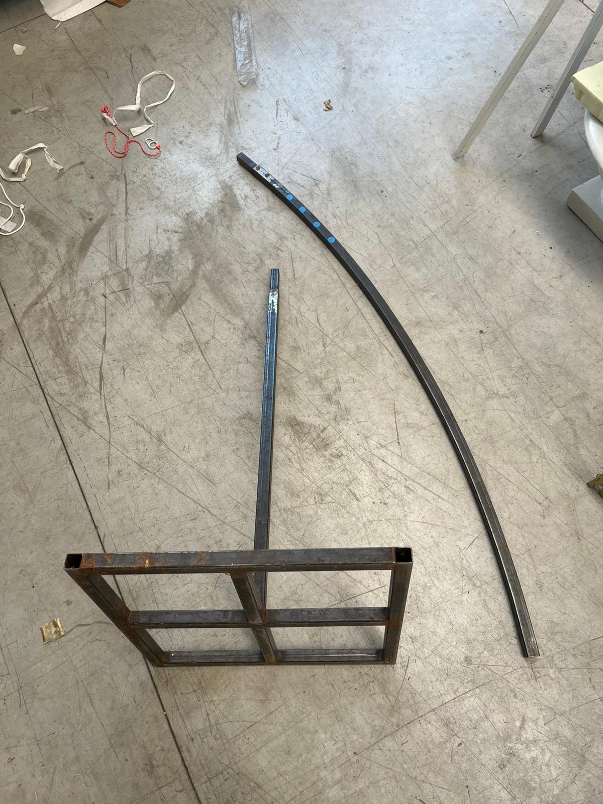 Arco C - in metallo - usato