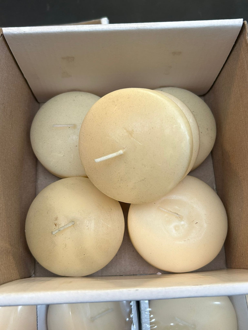 8 Candele galleggianti in cera – Avorio Ø 80 mm  confezione nuova - usato