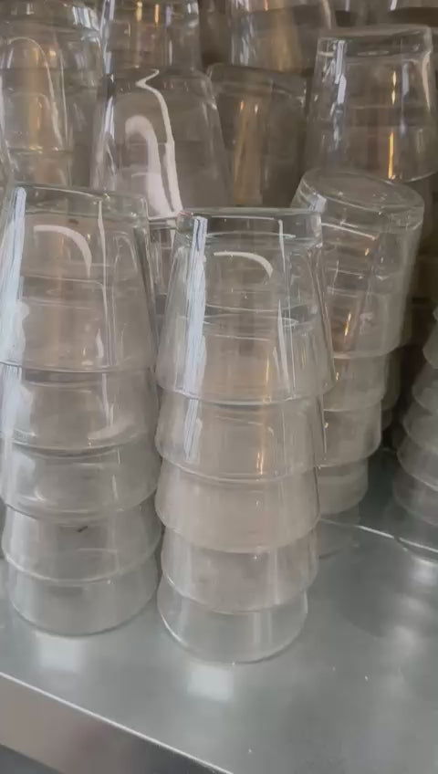 Bicchiere in Vetro a V - usato